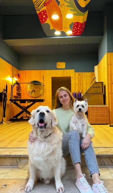 Vickie - Founder and Lead Grooming Master at PawsN'Surf dog grooming salon in Lisbon